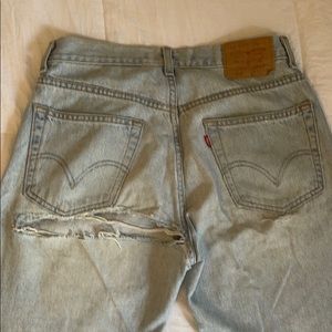 Levi Butt Slit bag Jean